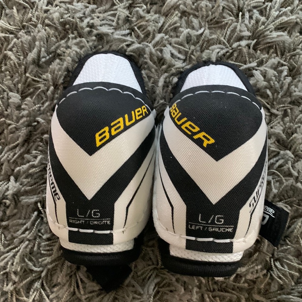 Bauer Supreme Elbow Guards - Youth